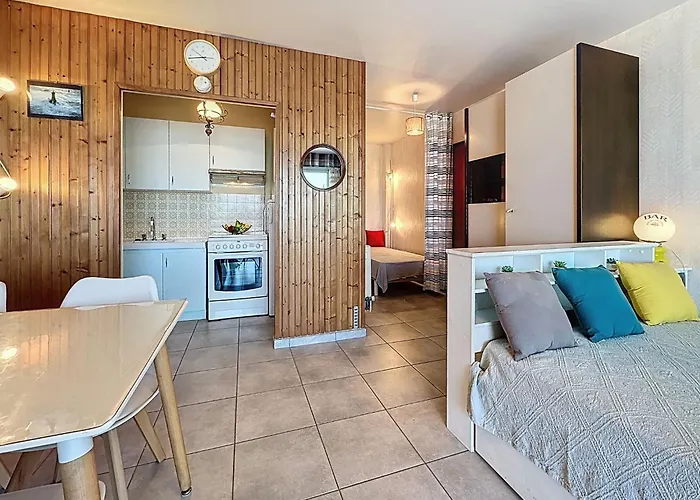 Atlantide-2 By Interhome Appartement