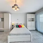 Atlantide-2 By Interhome * Saint-Michel-Chef-Chef
